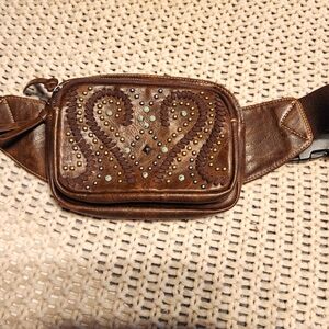 Montana west belt bag